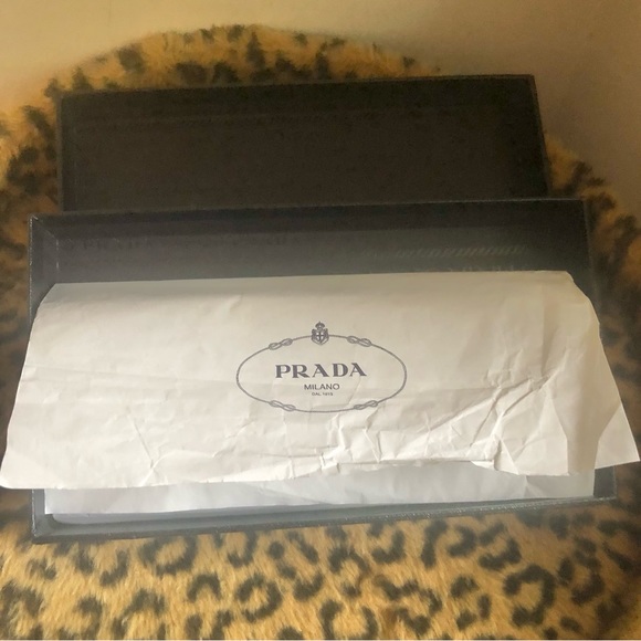 Prada Saffiano leather snap wallet with box - Picture 6 of 15